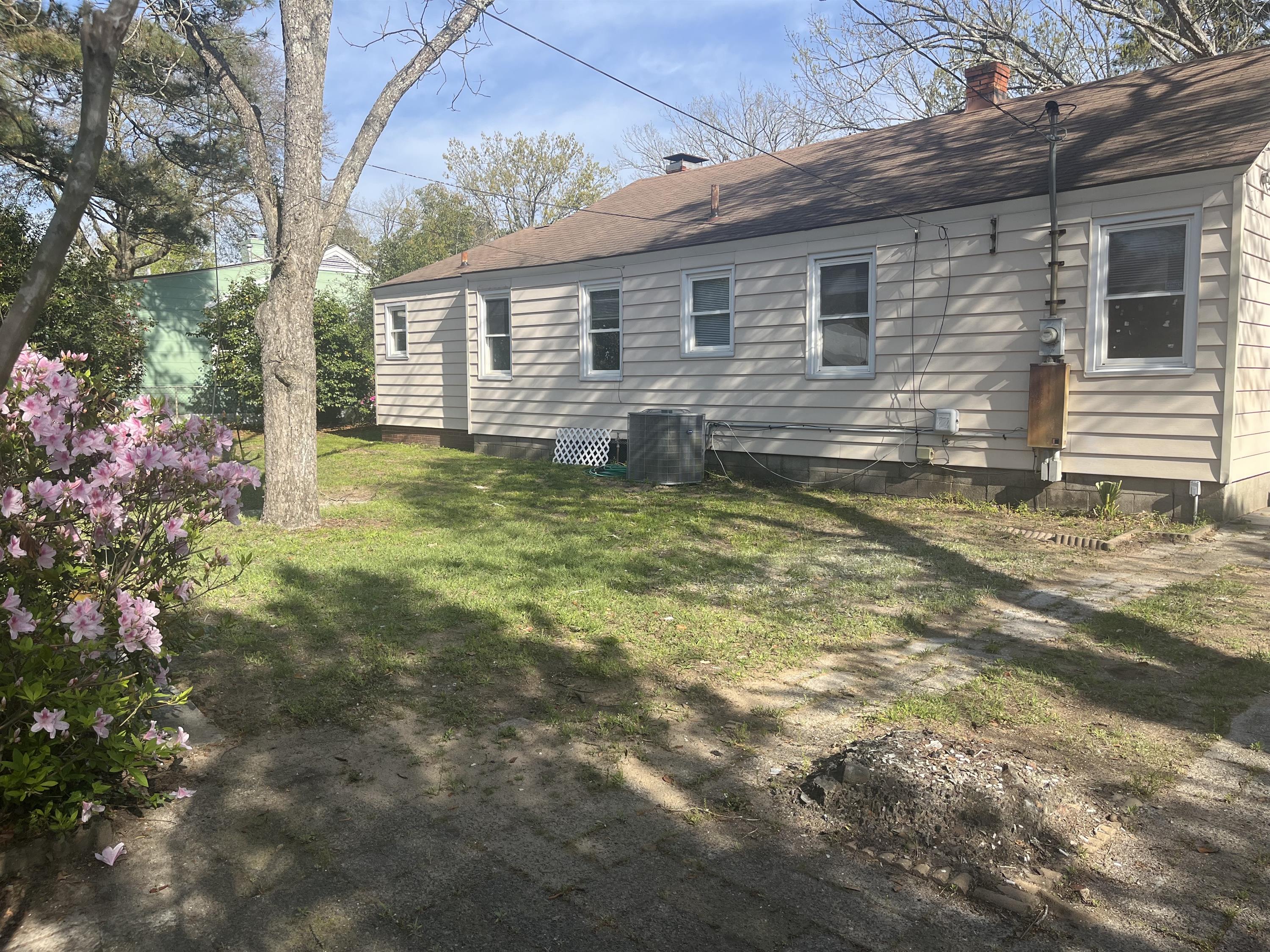 2313 East 40th Street