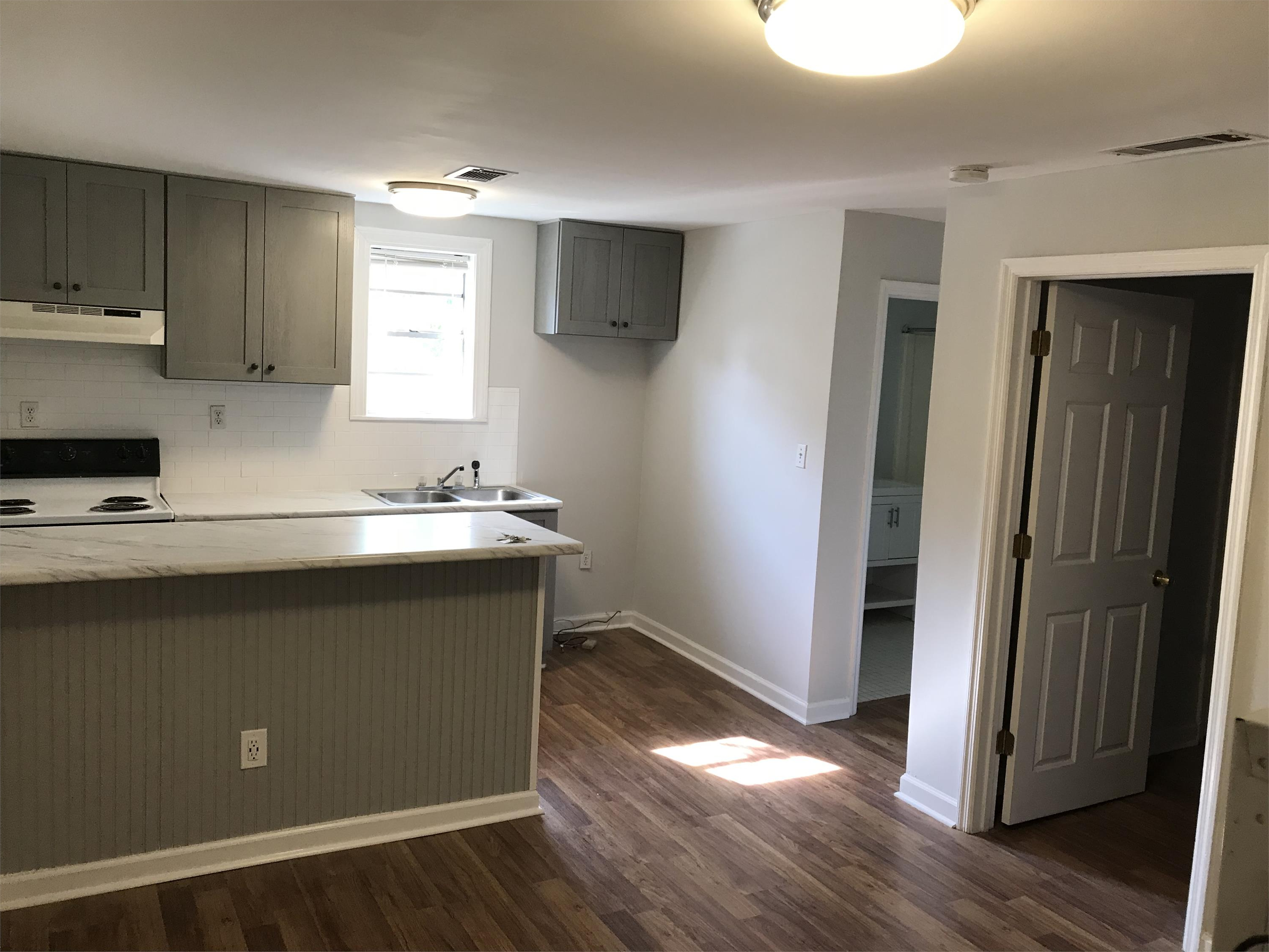 1706 Abercorn St. - A